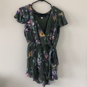 Green floral francesca’s romper